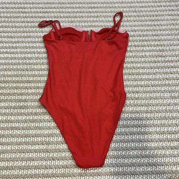 Beach Riot One Piece Lace Holly Jolly - Picture 4 of 7